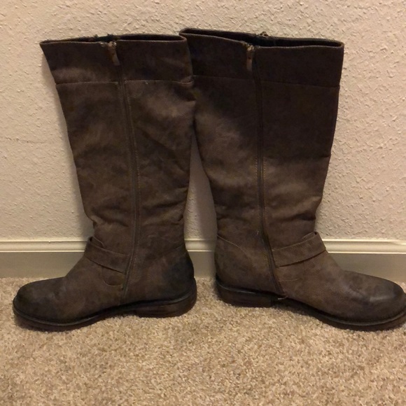 Fall boots - Picture 2 of 2